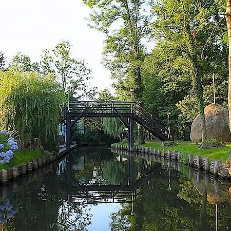 Im Limonadenhaus - Adults Only لوبنو