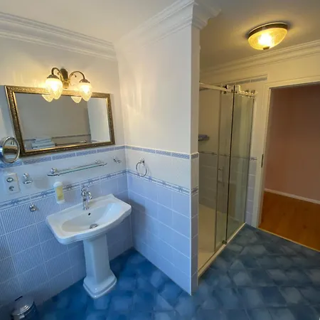 Im Limonadenhaus - Adults Only