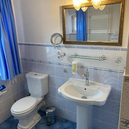 Im Limonadenhaus - Adults Only لوبنو