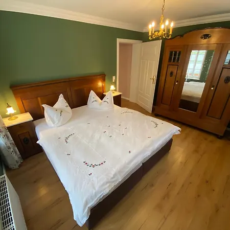 Im Limonadenhaus - Adults Only