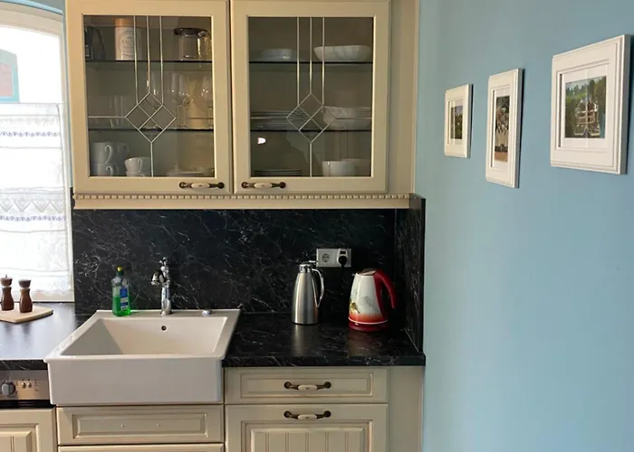 Im Limonadenhaus - Adults Only